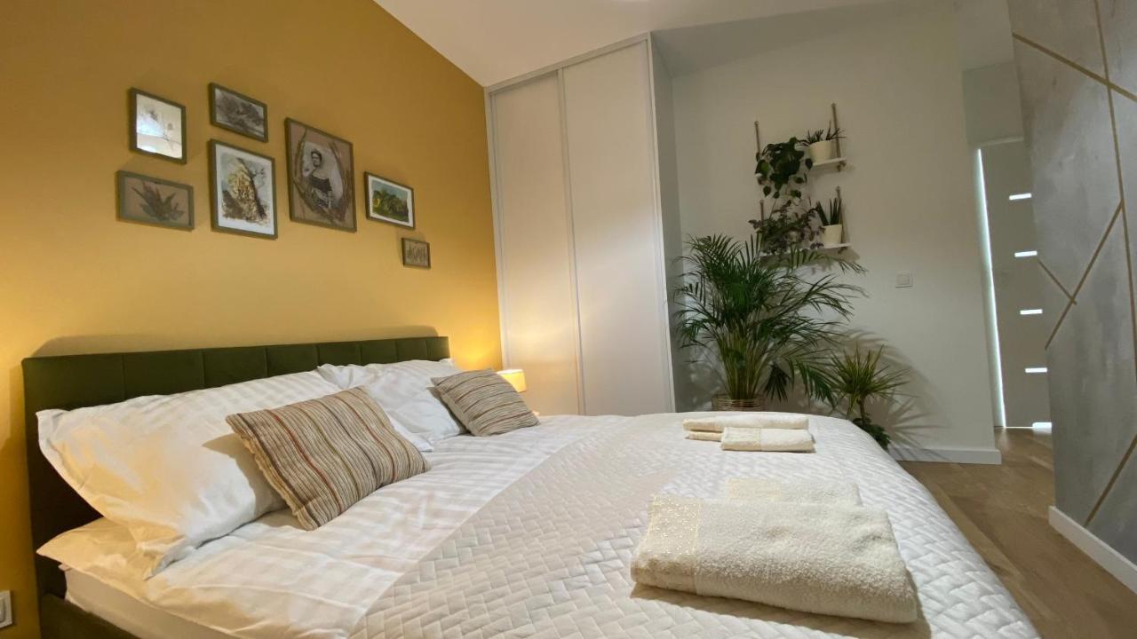 Green Park Apartament Przemyśl Eksteriør billede